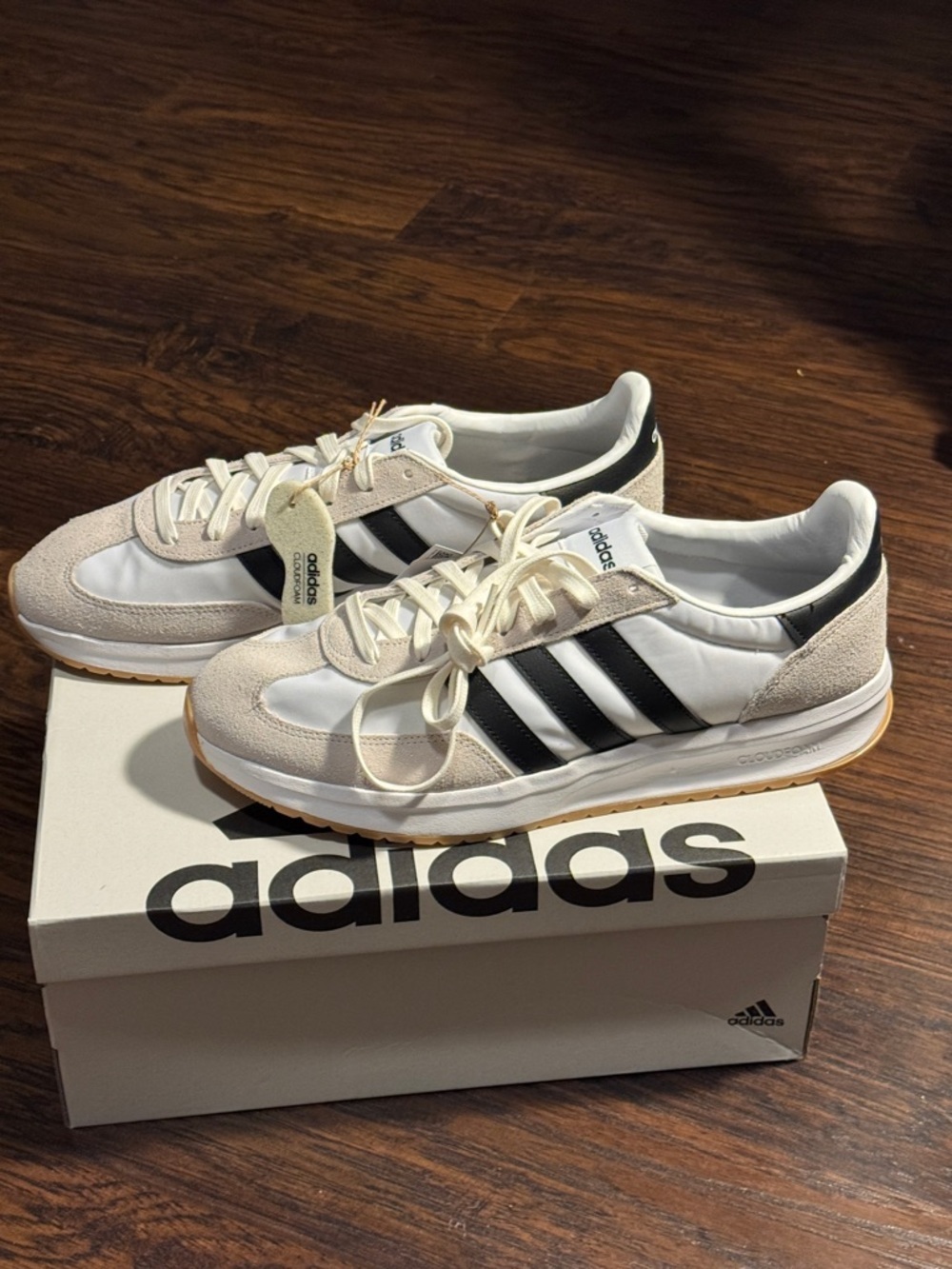 adidas NEW IN 📦 White and Black Athletic Shoes, Sz 12 - Picture 4 of 11